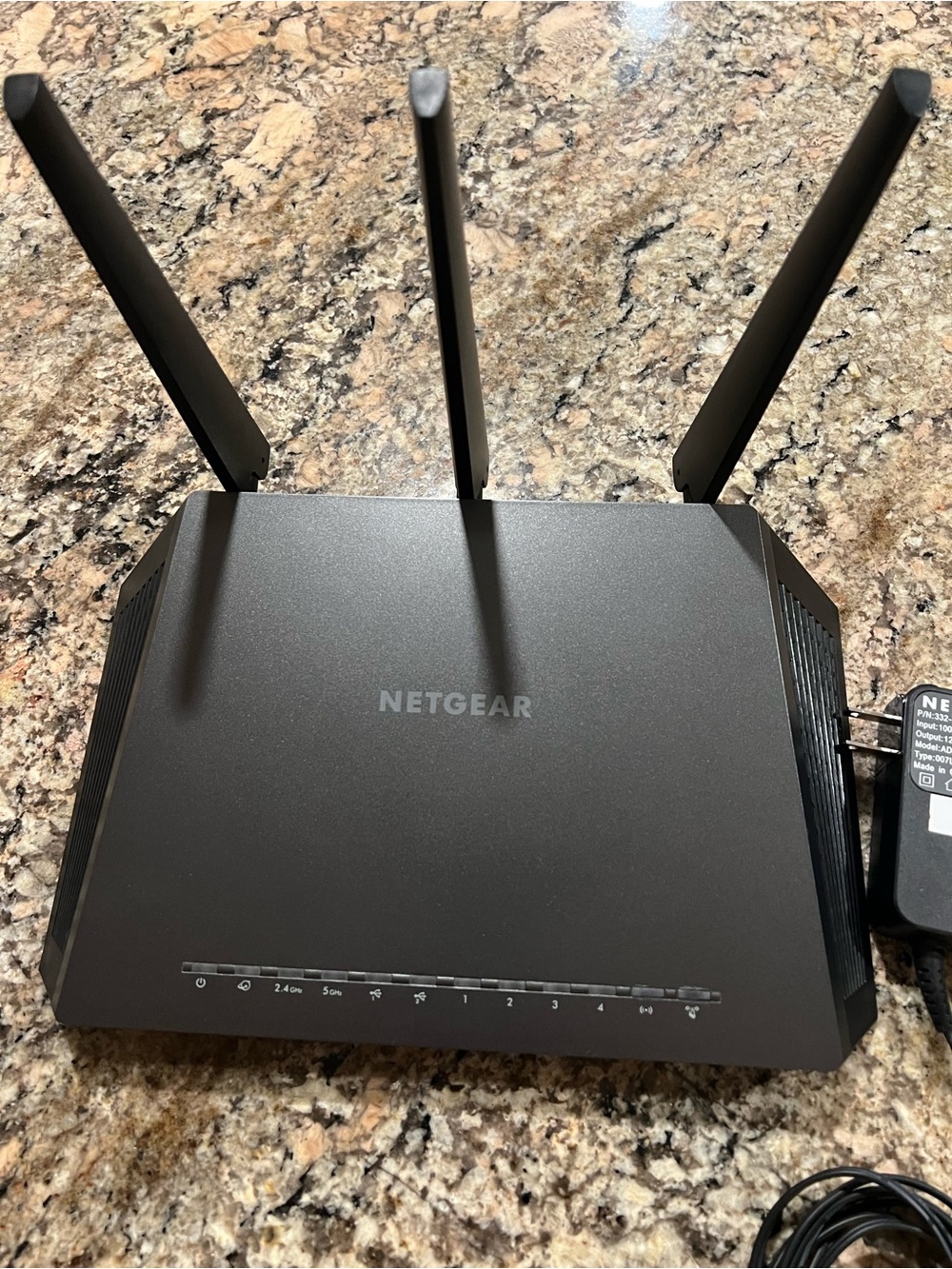NETGEAR Black Tri-Antenna Wireless Router